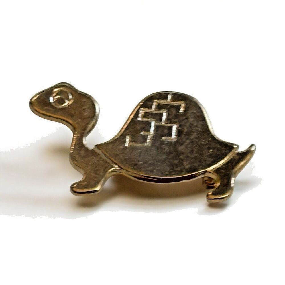 Vintage Gold-Tone Turtle Brooch Pin – 1.5” Geometric Shell Design